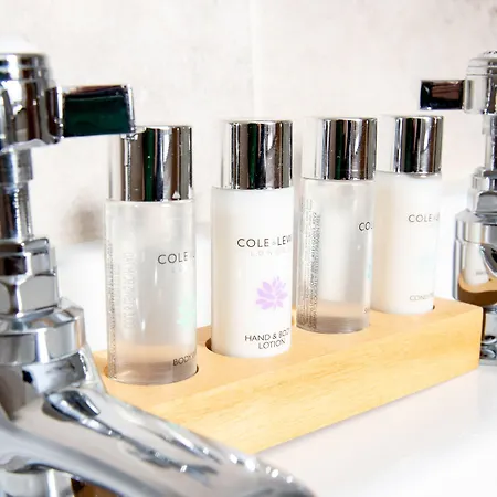 Otel Middle Studfold Farm